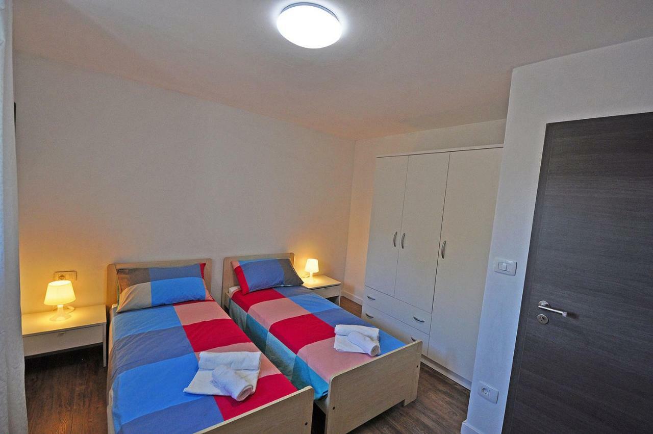 Apartment Dva Oriha ฟุนตานา ภายนอก รูปภาพ